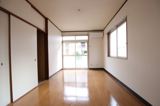 ★窓が大きく日当たりのいいお部屋★