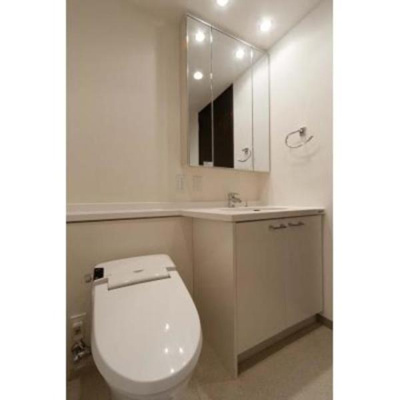 【トイレ】 | クレアーレ麹町