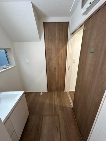 【独立洗面台】