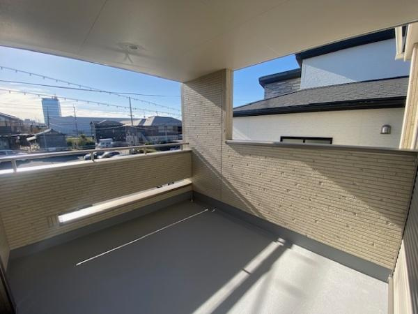 【バルコニー】