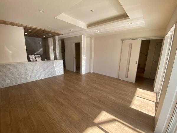 【居間・リビング】