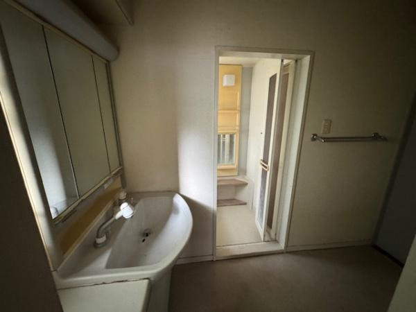 【独立洗面台】