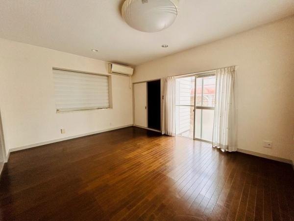 【居間・リビング】