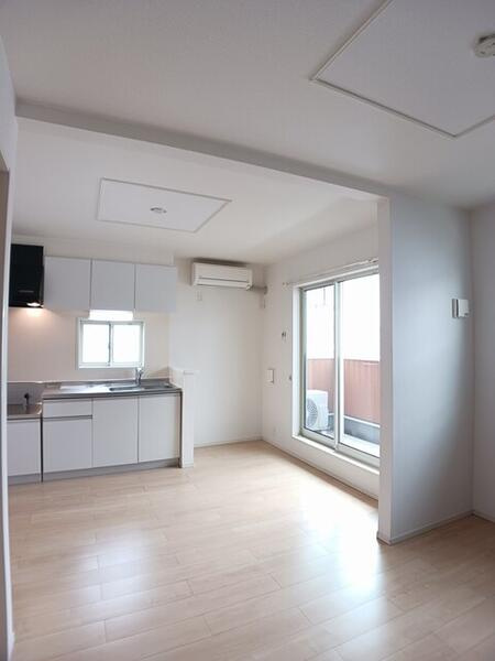 アルミネの居間・リビング