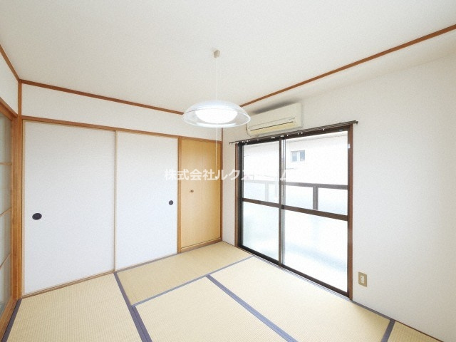 サンハイツいすゞの和室