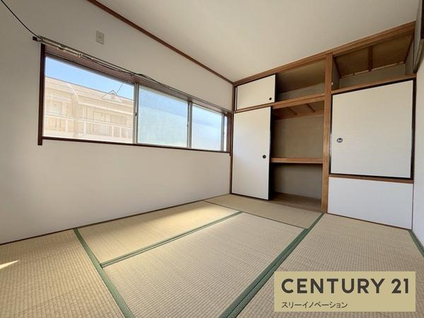 泉南ハイツの寝室