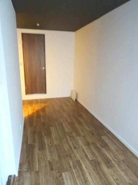 平尾４丁目橋本テラスの洋室