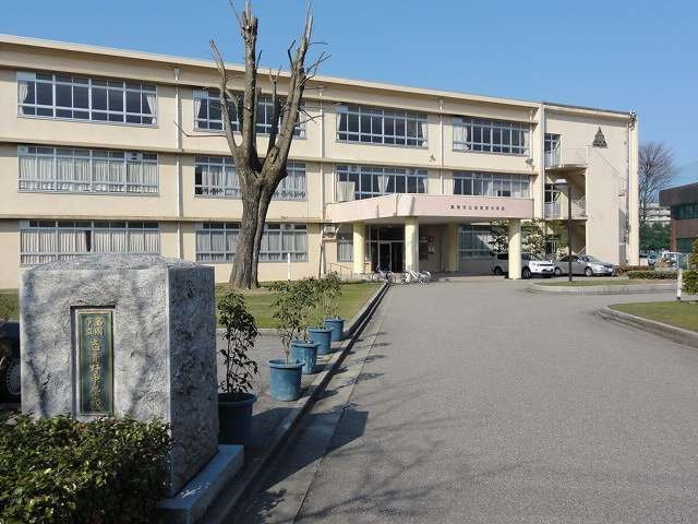 プロスペラーレの周辺|志貴野中学校まで1900m