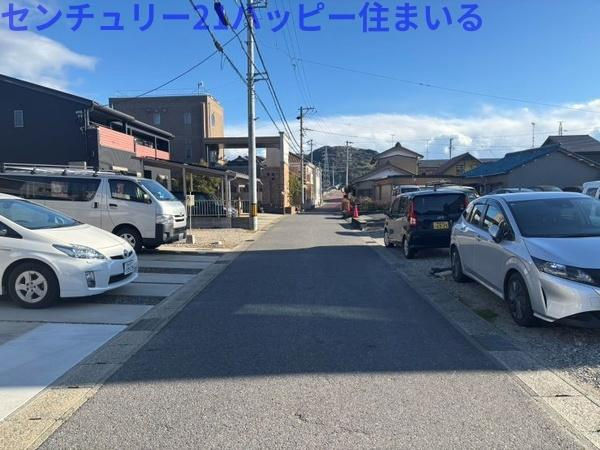 岡崎市中島町字境の売地の前面道路含む現地写真