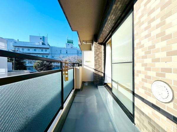 プラハ十日市場のバルコニー|バルコニー