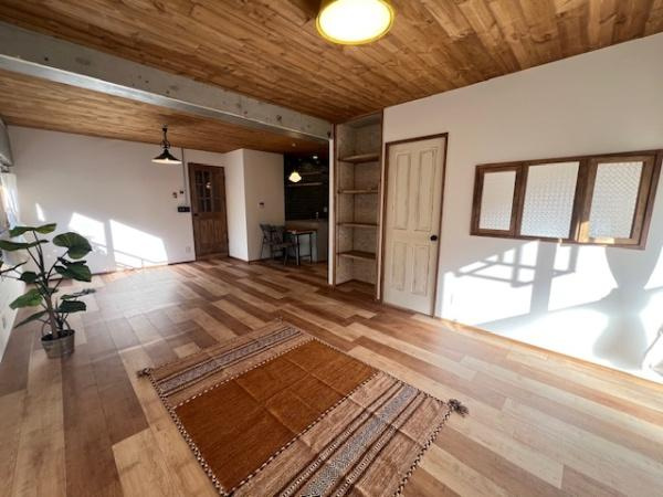 【居間・リビング】 | コスモハイツ花園　中古マンション