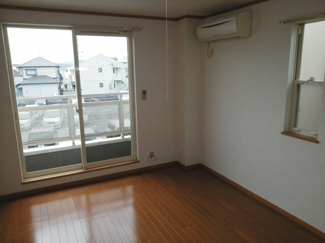 【居間・リビング】 | クリスタルビラ