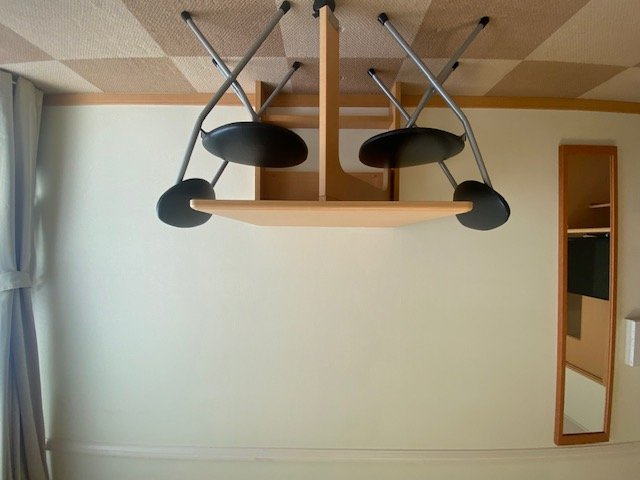 レオパレスエアポートの居間・リビング