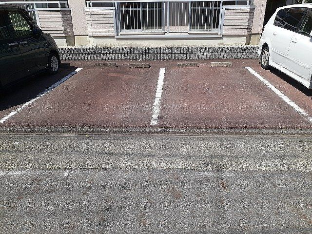 ＴＳパレスの駐車場