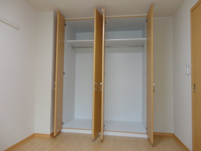 【収納】 | クオリティーハイム | クローゼット内