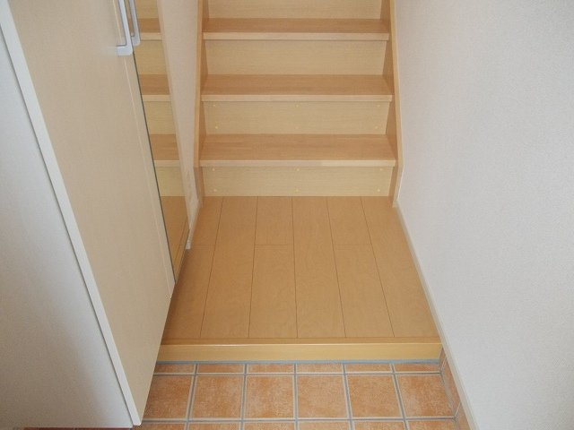 ヴィラ　プリムローズの玄関