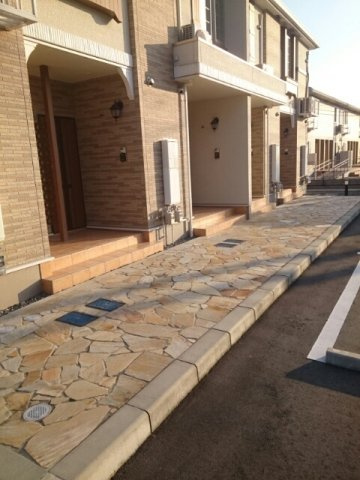 ガーデンハウスⅢのエントランス