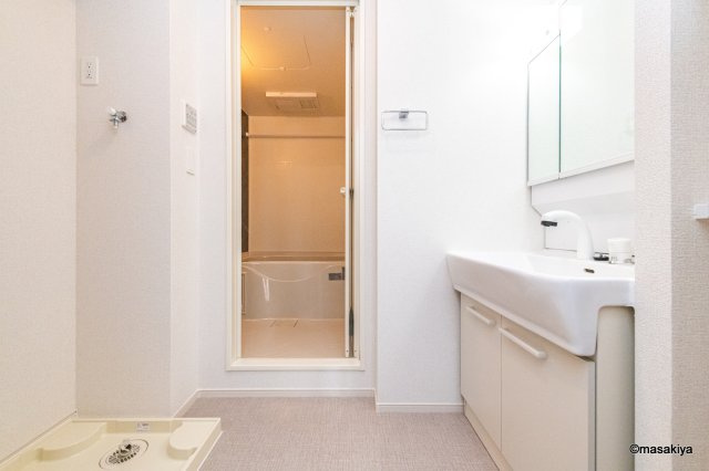 コージーコートの洗面所