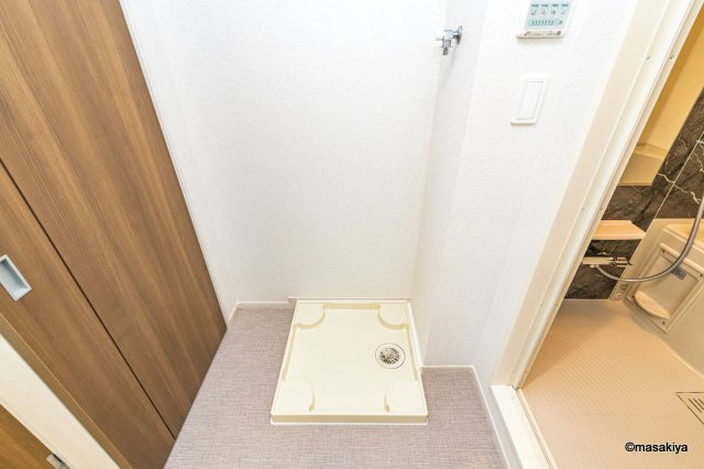 コージーコートの洗面所