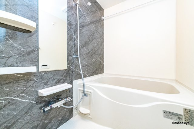 コージーコートの浴室