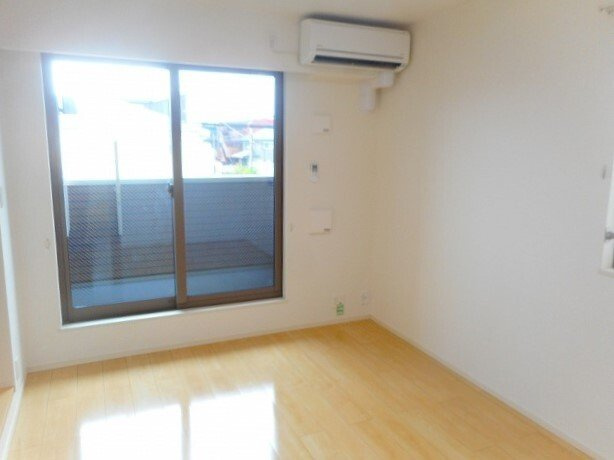 メゾン　ＫＩＴＥ（カイト）の居間・リビング