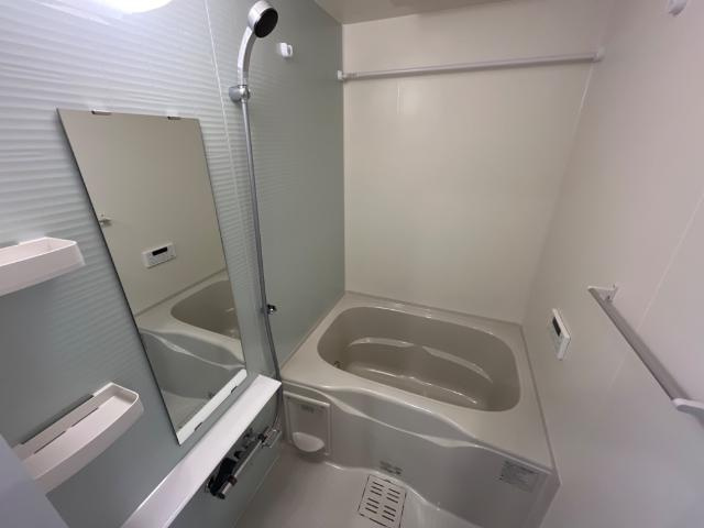 Ｔｉｅｄｅ　Ｈｏｕｓｅ・Ｋの浴室|バス