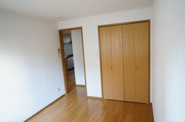 クレール西志津の内装|明るい室内です