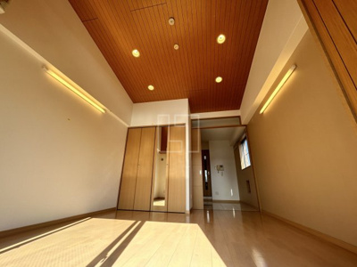 【寝室】 | コンフォートレジデンス御堂筋本町 | コンフォートレジデンス御堂筋本町　洋室