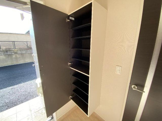 【玄関】 | ララルー | 収納