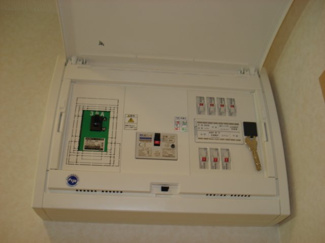 【その他】 | Pear-Court3（ピィアコートスリー） | ブレーカー