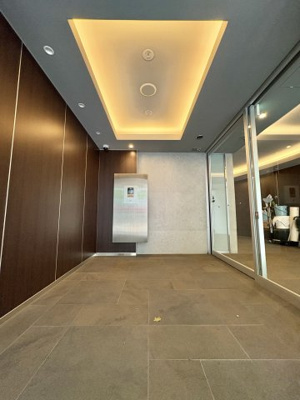 【ロビー】 | スワンズシティ大手前レーヴェ