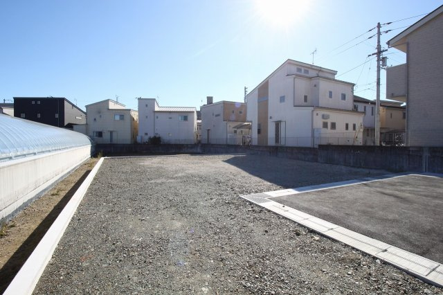 鴨部　建築条件なし　売土地　4号地（全4区画）の周辺|西側　幅4.9ｍ　公道　舗装あり