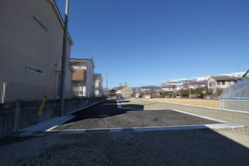 鴨部　建築条件なし　売土地　4号地（全4区画）の前面道路含む現地写真|西側　幅4.9ｍ　公道　舗装あり