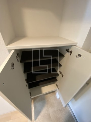 【収納】 | SERENiTE本町reflet | SERENiTE本町reflet（セレニテ本町ルフレ）　下駄箱