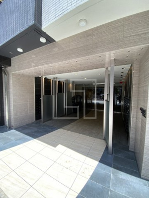 【エントランス】 | SERENiTE本町reflet | SERENiTE本町reflet（セレニテ本町ルフレ）　エントランス