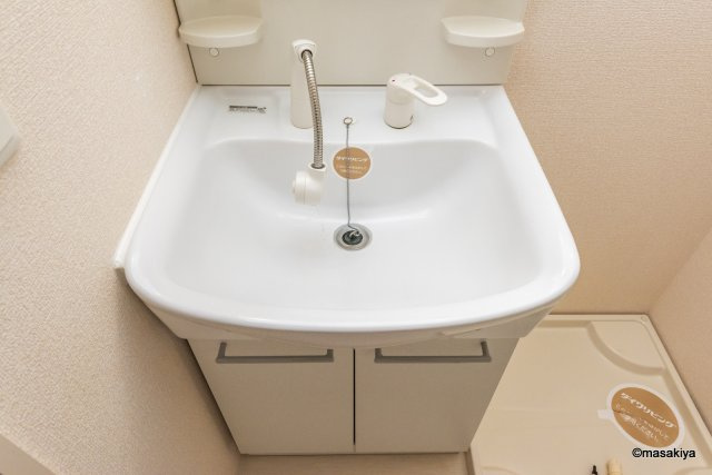 アミティエ三輪の洗面所|洗面・脱衣　シャンプードレッサー付き。