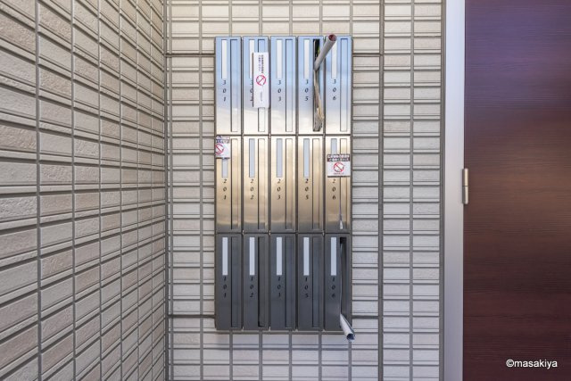 アミティエ三輪のエントランス