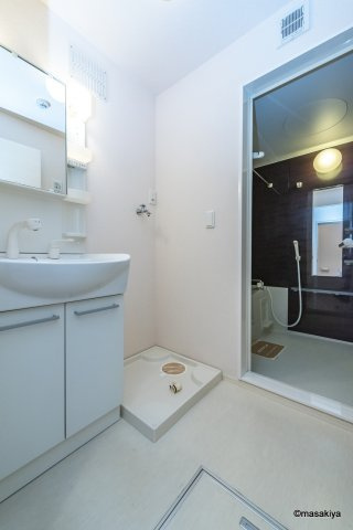 アミティエ三輪の洗面所|洗面・脱衣　シャンプードレッサー付き。