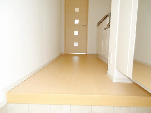 フィデール　庚午の玄関|落ち着いた玄関です