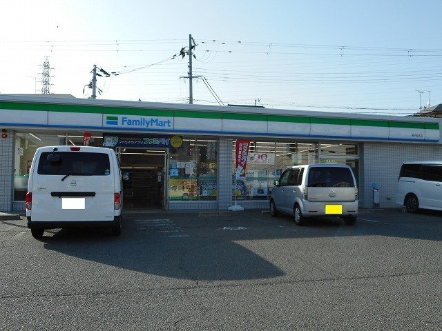 ノートルハウスⅡの周辺|ファミリーマート枝吉店まで850m