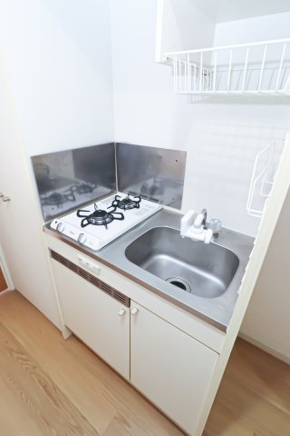 サヴォイレジェント　6階のキッチン|別号室のものです。現状優先になります。