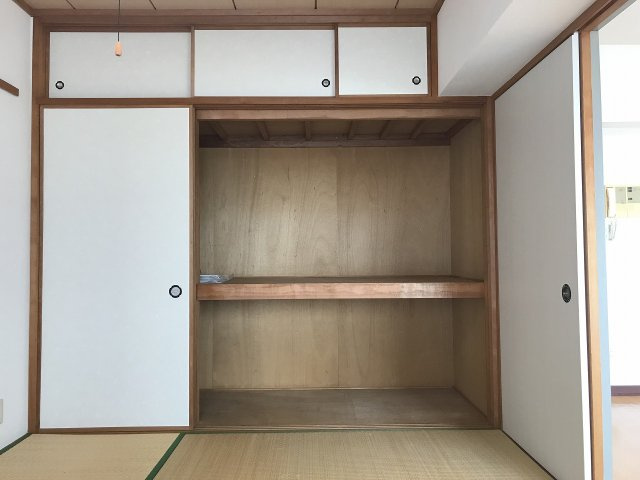 サーラシティ本郷弐番館　502号室の収納