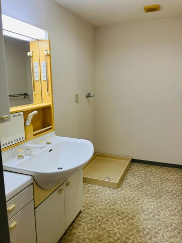 サーラシティ本郷弐番館　502号室の洗面所