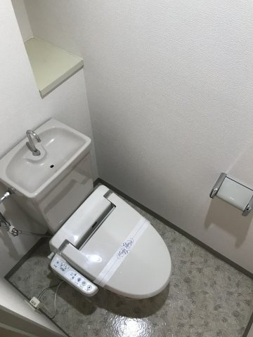 サーラシティ本郷弐番館　502号室のトイレ