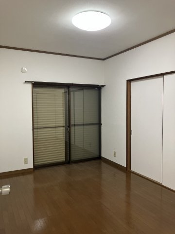 蜆塚一丁目貸家　Ａ棟の洋室