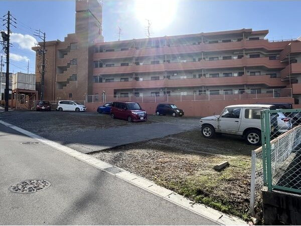 サンコート有松の駐車場