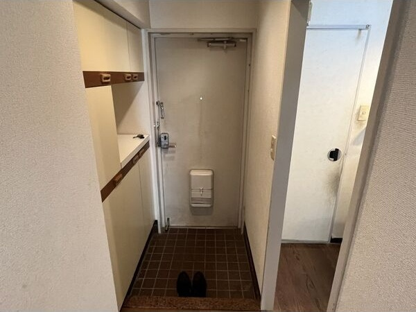 サンコート有松の玄関