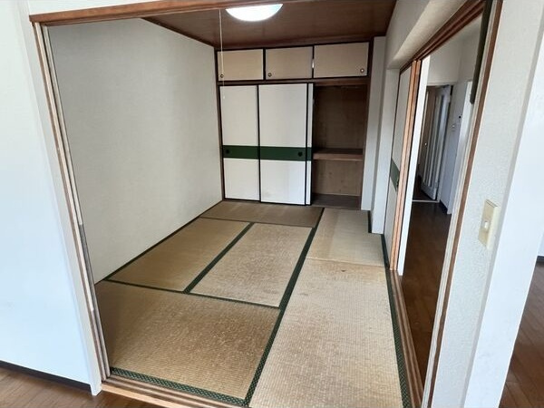 サンコート有松の和室