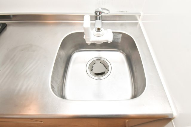 サヴォイラルカンジュ　13階のキッチン|別号室のものです。現状優先になります。