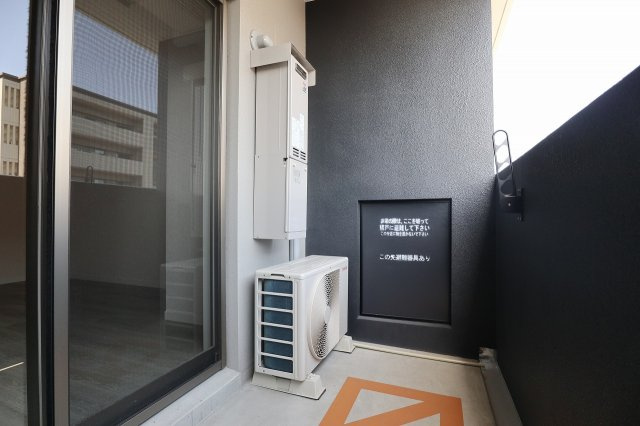 サヴォイラルカンジュ　13階のバルコニー|別号室のものです。現状優先になります。